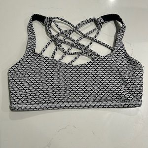 Lululemon free to be wild bra